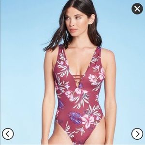 Target Shade and Shore one piece bathing suit